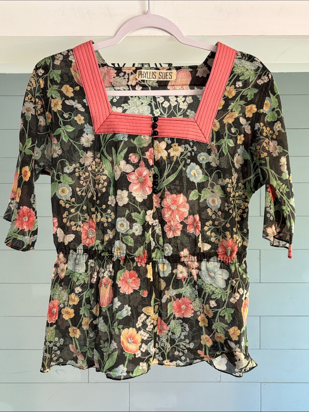 Phyllis Sues Vintage Black Floral Square-Neck Peplum Top with‎ Coral Trim